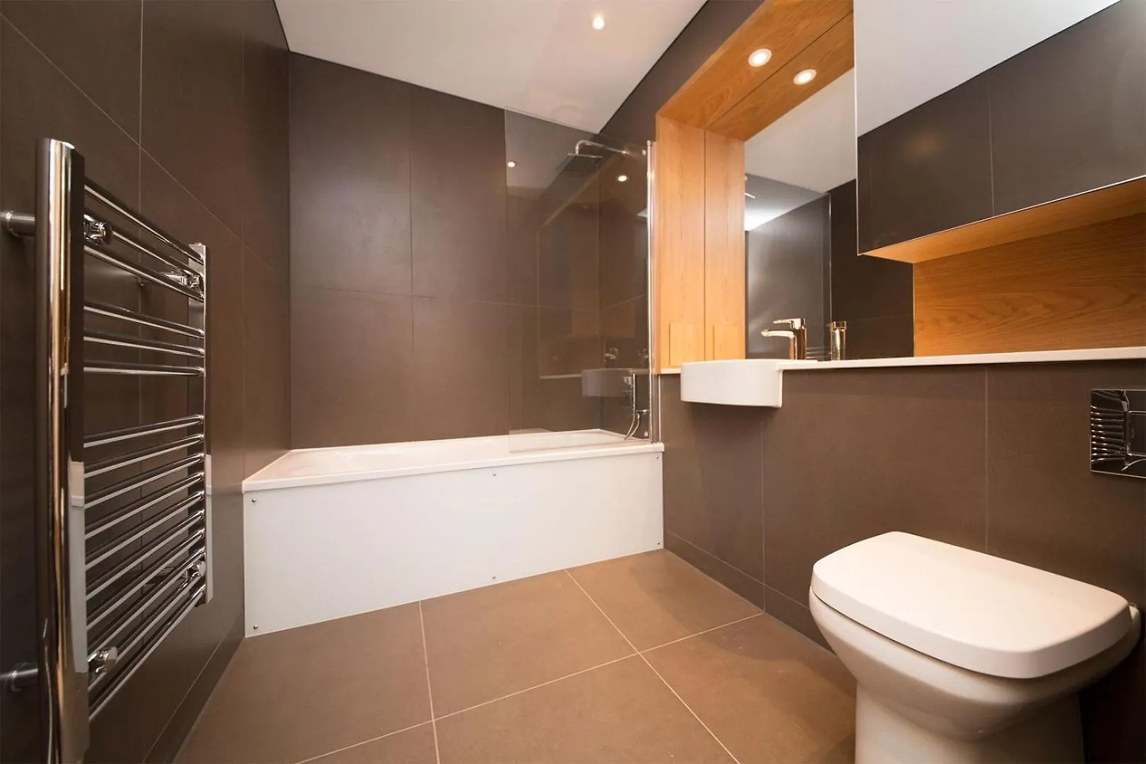 Luxury Large 130Sq Apartment By Tower Bridge Londen